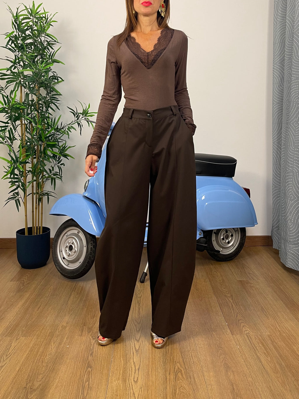 Pantalone a gamba larga - Barrel leg