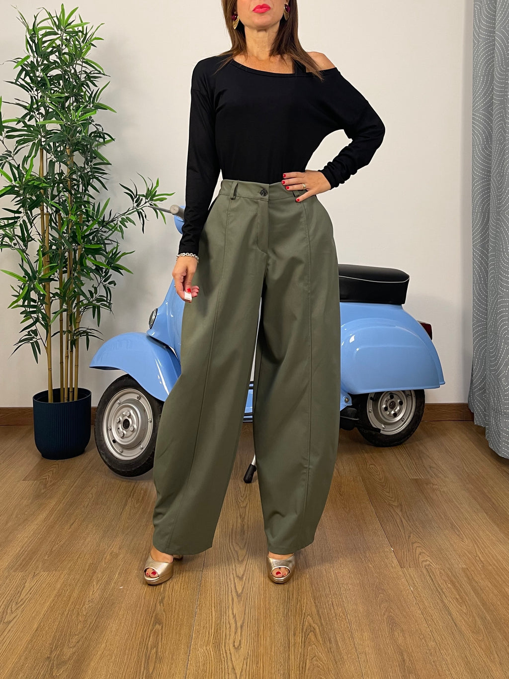 Pantalone a gamba larga - Barrel leg