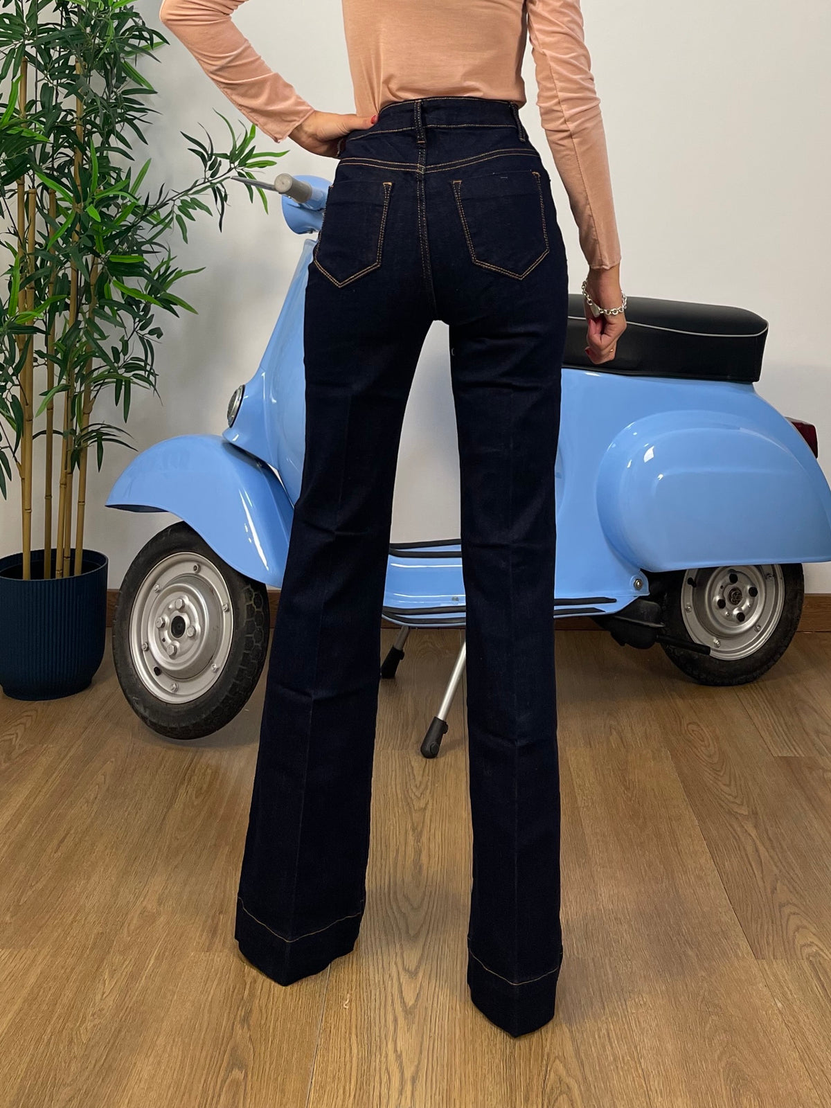 Jeans a zampa vita alta